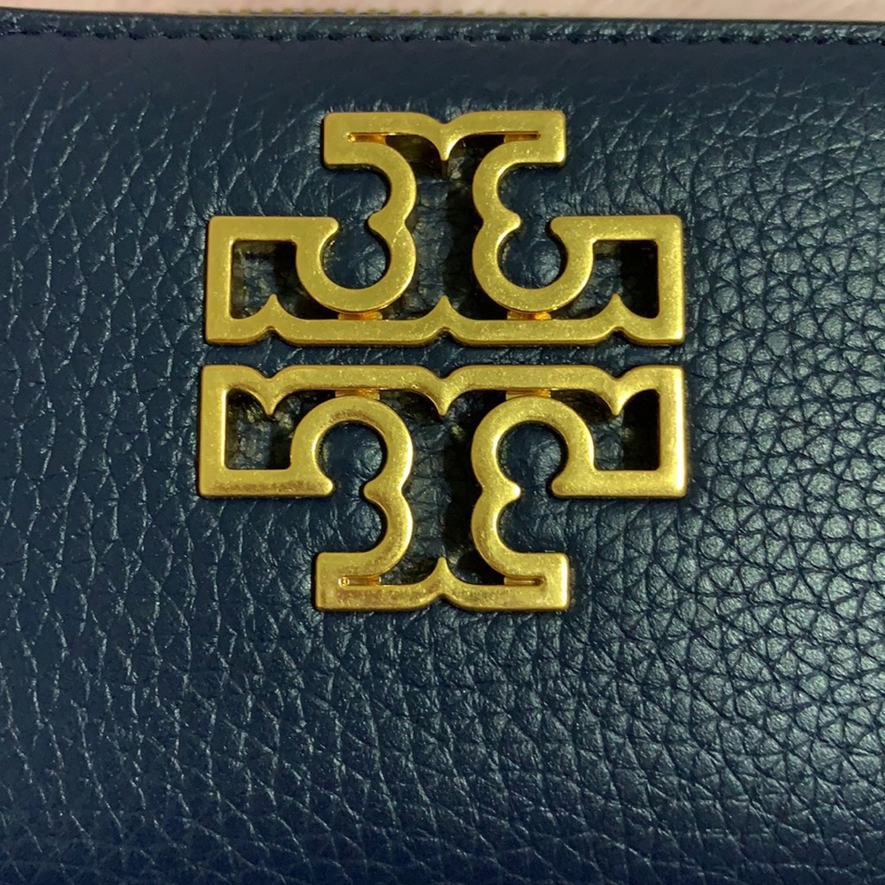 💙Tory Burch Britten Mini Wallet💙Royal Navy - Picture 10 of 11